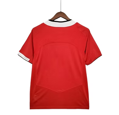 Retro Manchester United Home Shirt 2004/2006 - Retro Shirt Stories