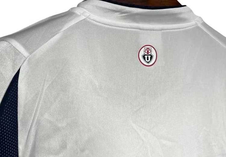 Universidad de Chile Away Shirt 2002/2003 - Retro Shirt Stories