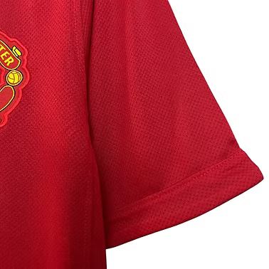Retro Manchester United Home Shirt 2011/2012 - Retro Shirt Stories