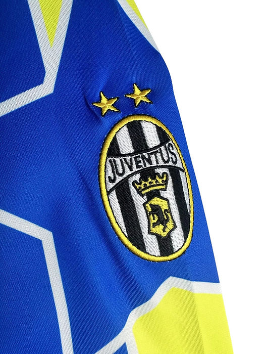 Retro Juventus LS Away Shirt 1997/1999 - Retro Shirt Stories