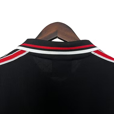 Retro Manchester United Away Shirt 1998/2000 - Retro Shirt Stories