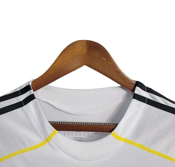 Retro Real Madrid Home Shirt 2009/2010 - Time Warp Kits