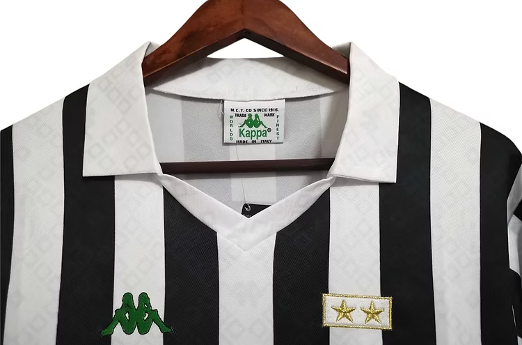 Retro Juventus Home Shirt 1992/1994 - Retro Shirt Stories