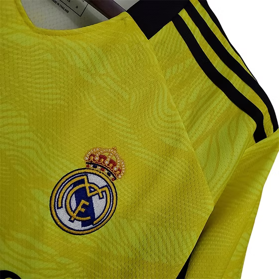 Real Madrid GK Shirt 2021/2022 - Retro Shirt Stories