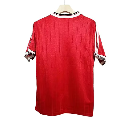 Retro Manchester United Home Shirt 1982/1983 - Retro Shirt Stories
