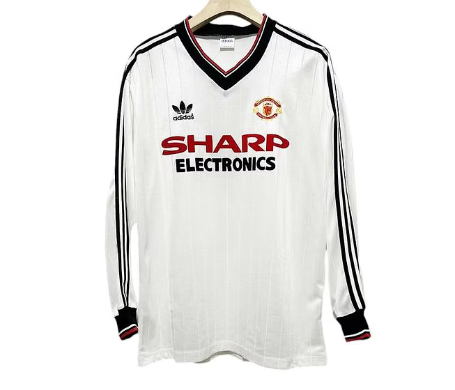 Retro Manchester United LS Away Shirt 1982/1983 - Retro Shirt Stories
