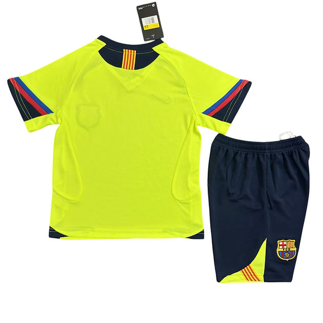 Retro Barcelona Away Kids Kit 2005/2006 - Retro Shirt Stories