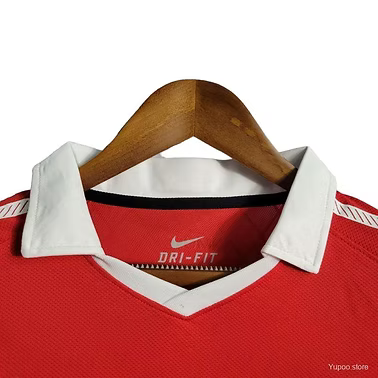 Retro Manchester United Home Shirt 2010/2011 - Retro Shirt Stories