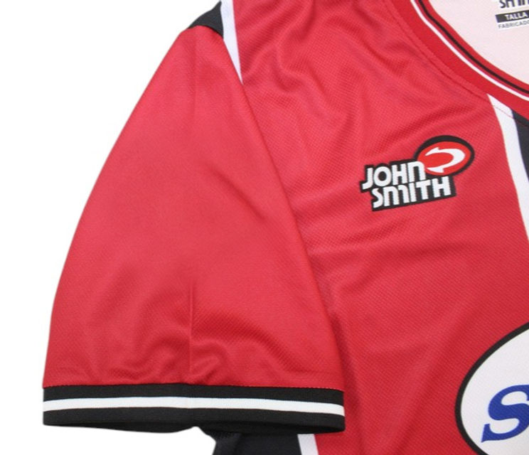 Retro RCD Mallorca Home Shirt 2001/2002 - Retro Shirt Stories