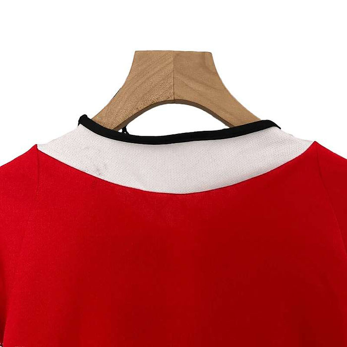 Retro Manchester United Home Kids Kit 2004/2006 - Retro Shirt Stories