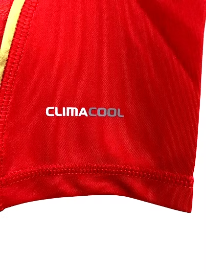 Retro Liverpool LS Home Shirt 2010/2011 - Retro Shirt Stories