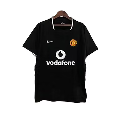 Retro Manchester United Away Shirt 2004/2005 - Retro Shirt Stories
