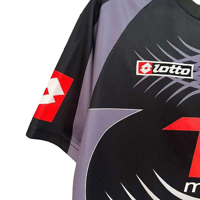 Retro Juventus GK Shirt 2001/2002 - Retro Shirt Stories