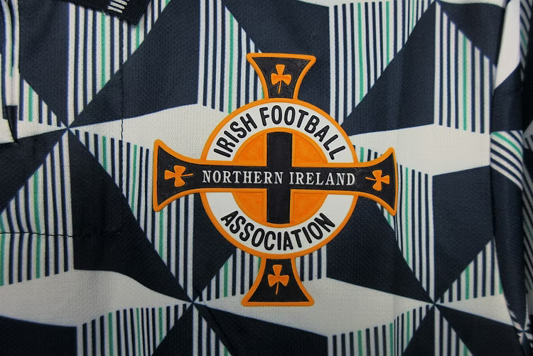 Retro Northern Ireland Away Shirt 1990/1993 - Retro Shirt Stories