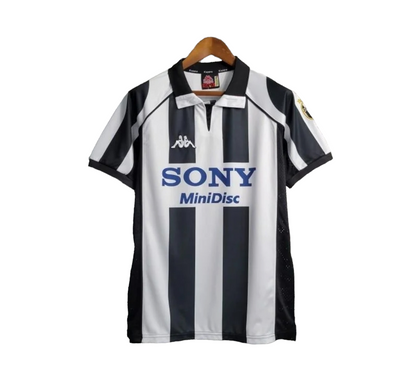 Retro Juventus Home Shirt 1997/1998 - Retro Shirt Stories