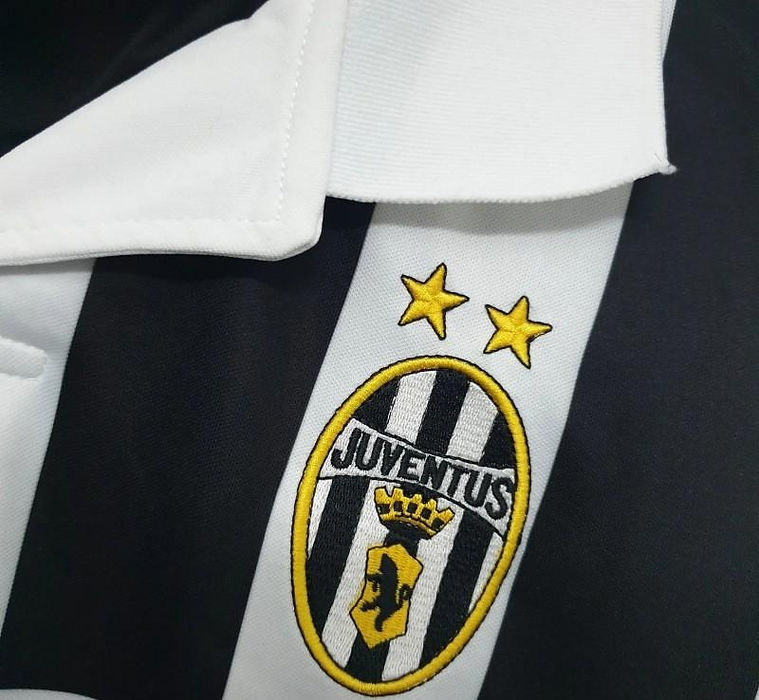 Retro Juventus Home Shirt 1999/2000 - Retro Shirt Stories