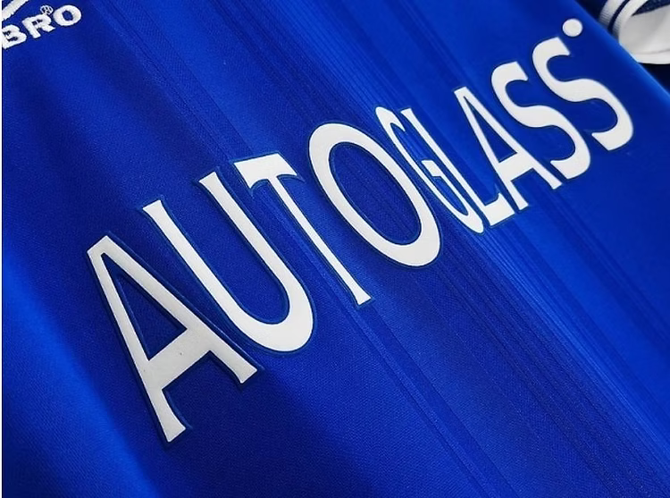 Retro Chelsea Home Shirt 1999/2001 - Time Warp Kits