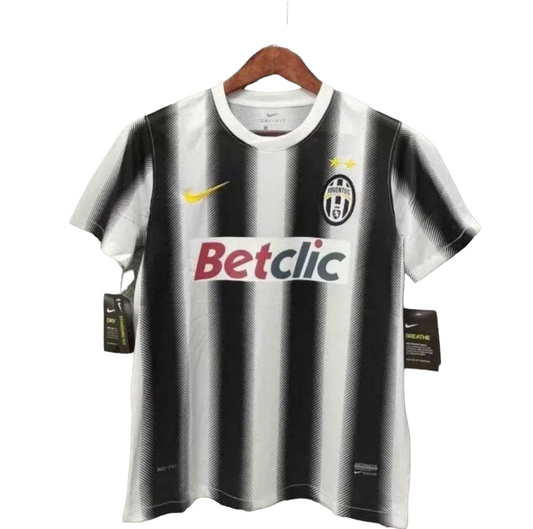 Retro Juventus Home Shirt 2011/2012 - Retro Shirt Stories