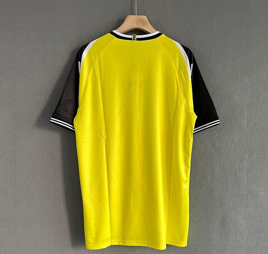 Retro Borussia Dortmund Home Shirt 1995/96 - Retro Shirt Stories