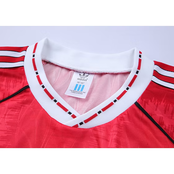 Retro Manchester United Home Shirt 1990/1992 - Retro Shirt Stories