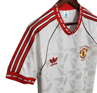 Retro Manchester United Away Shirt 1991/1992 - Retro Shirt Stories
