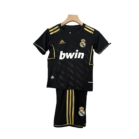 Retro Real Madrid Away Kids Kit 2011/2012 - Retro Shirt Stories