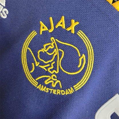 Retro Ajax Away Shirt 2000/2001 - Retro Shirt Stories