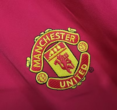 Retro Manchester United Home Shirt 2002/2004 - Retro Shirt Stories