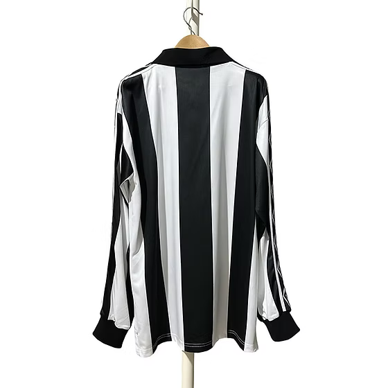 Retro Newcastle LS Home Shirt 1980/1982 - Retro Shirt Stories