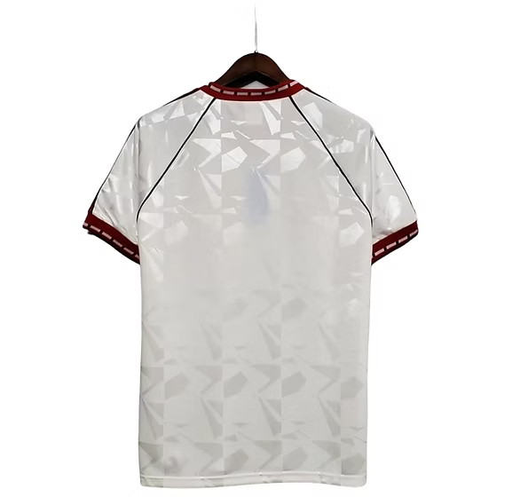 Retro Manchester United Away Shirt 1991/1992 - Retro Shirt Stories