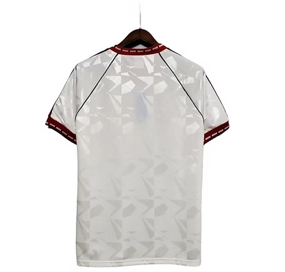 Retro Manchester United Away Shirt 1991/1992 - Retro Shirt Stories