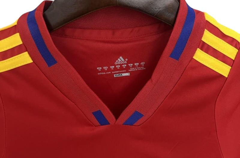 Retro Spain Home Kids Kit 2010 - Retro Shirt Stories