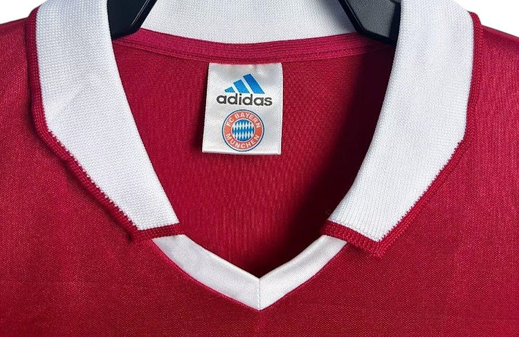 Retro Bayern Munich Home Shirt 2003/2004 - Retro Shirt Stories