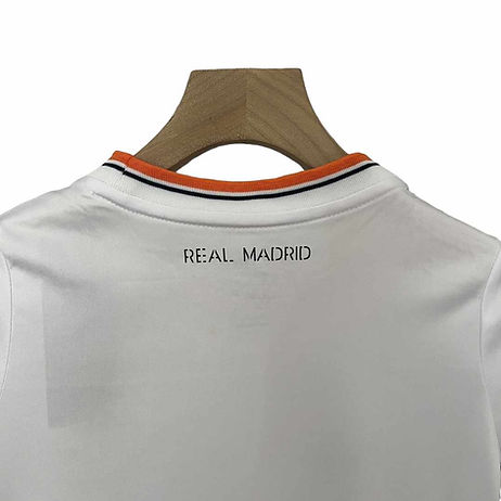Retro Real Madrid Home Kids Kit 2013/2014 - Retro Shirt Stories