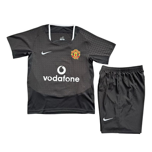 Retro Manchester United Away Kids Kit 2003/2004 - Retro Shirt Stories