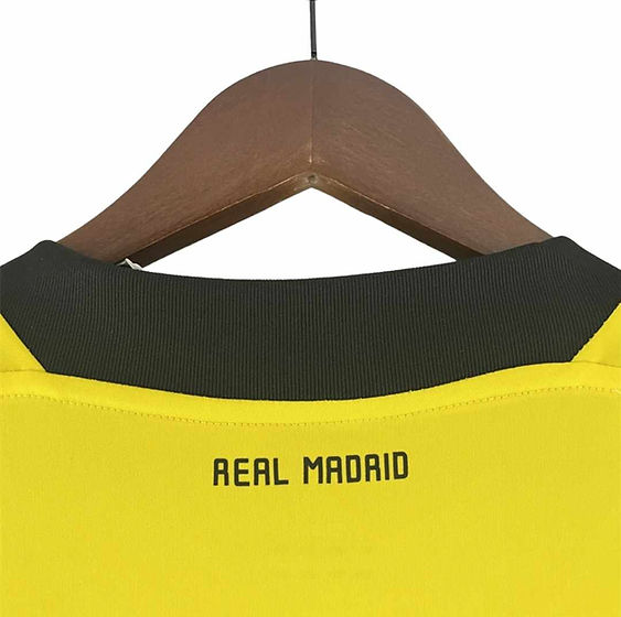 Retro Real Madrid GK Shirt 2011/2012 - Time Warp Kits