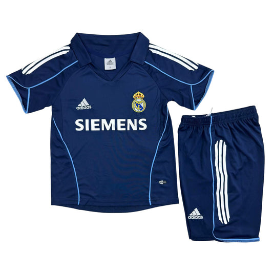 Retro Real Madrid Away Kids Kit 2005/2006 - Retro Shirt Stories