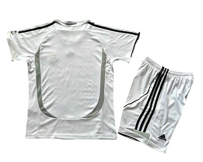 Retro Real Madrid Home Kids Kit 2006/2007 - Retro Shirt Stories