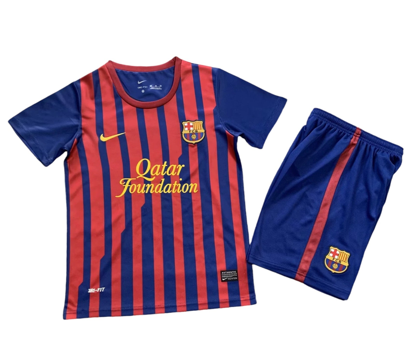 Retro Barcelona Home Kids Kit 2011/2012 - Retro Shirt Stories
