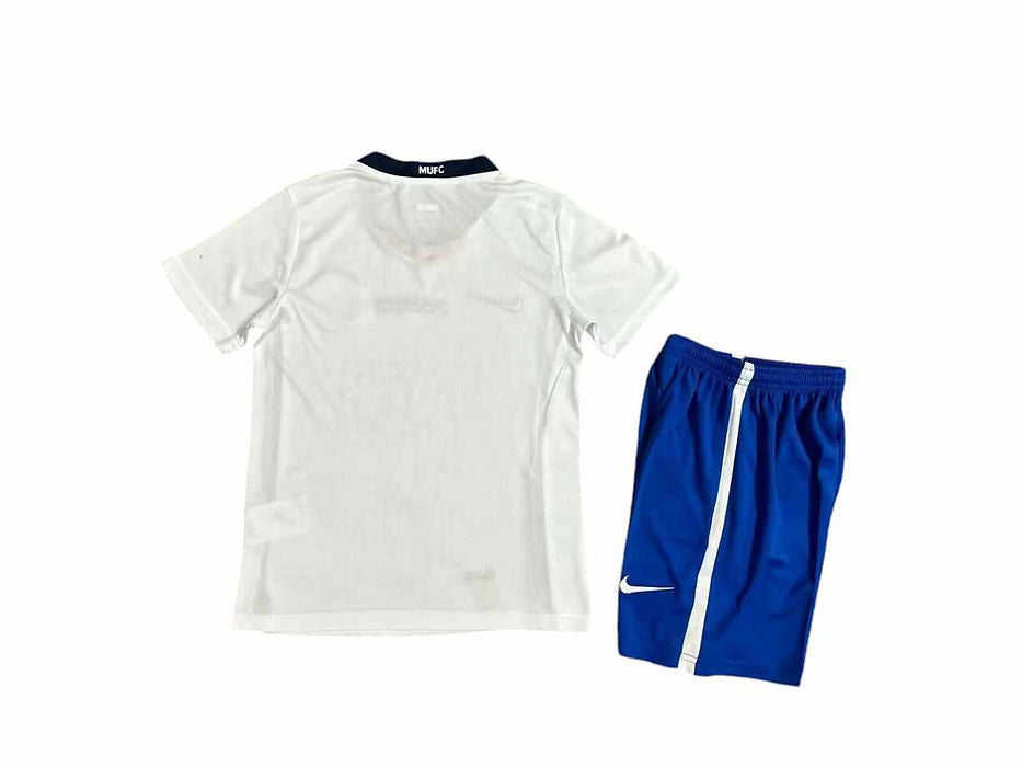Retro Manchester United Away Kids Kit 2008/2009 - Retro Shirt Stories