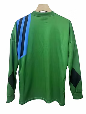 Retro Manchester United GK Shirt - Retro Shirt Stories