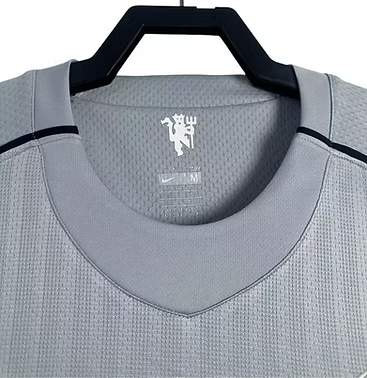 Retro Manchester United GK Shirt 2007/2008 - Retro Shirt Stories