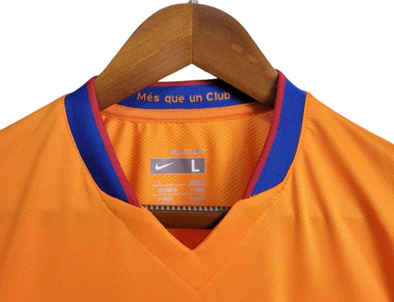 Retro Barcelona Away Shirt 2006/2007 - Retro Shirt Stories