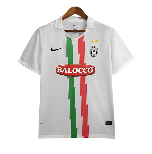 Retro Juventus Away Shirt 2010/2011 - Retro Shirt Stories