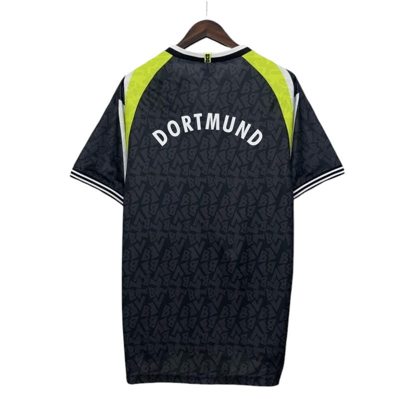 Retro Borussia Dortmund Away Shirt 1995/1996 - Retro Shirt Stories