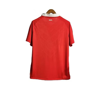 Retro Manchester United Home Shirt 2010/2011 - Retro Shirt Stories
