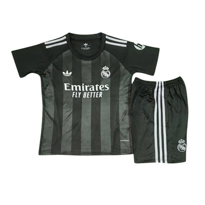 Real Madrid GK Kids Kit 2025/2026 - Retro Shirt Stories