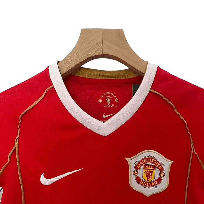 Retro Manchester United Home Kids Kit 2006-2007 - Retro Shirt Stories