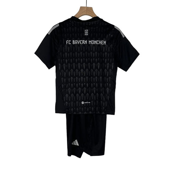 Bayern Munich GK Kids Kit 2023/2024 - Retro Shirt Stories