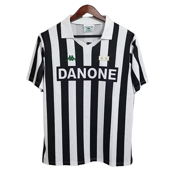 Retro Juventus Home Shirt 1992/1994 - Retro Shirt Stories